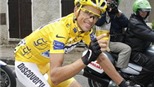 Nhà vô địch Tour de France bị cấm thi đấu vì doping